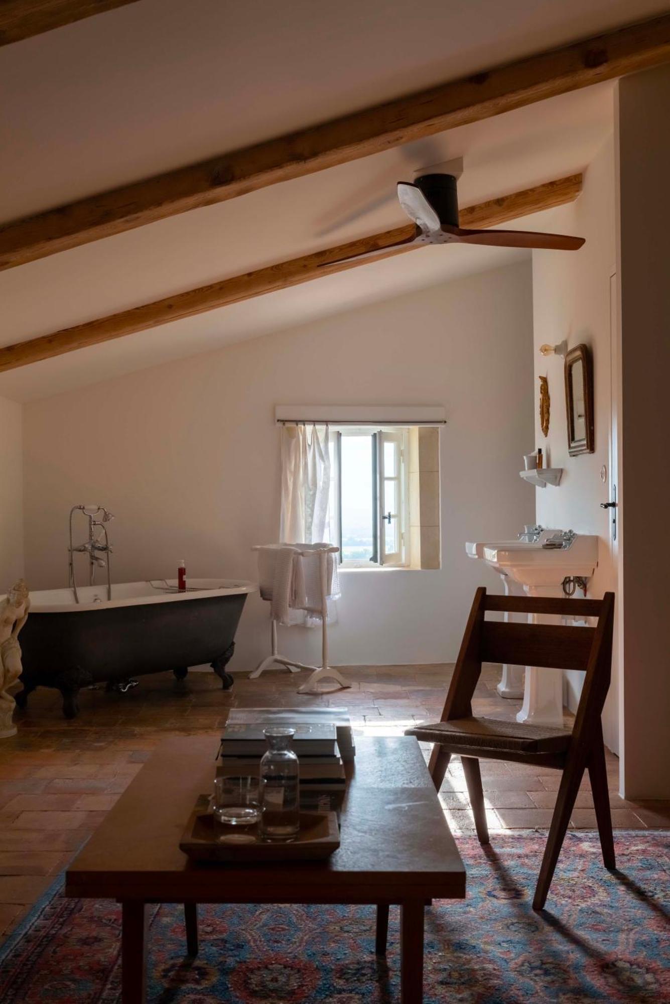 Hotel La Perroya Visan Esterno foto