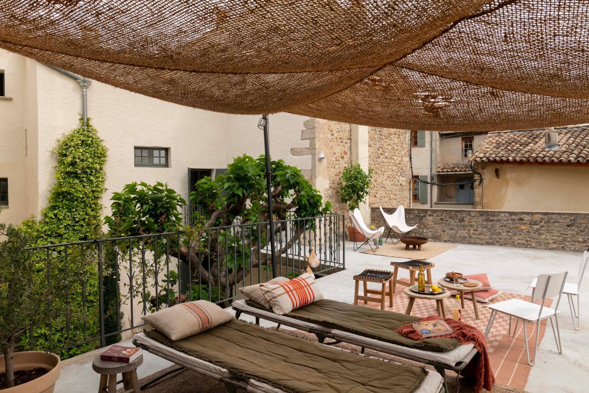 Hotel La Perroya Visan Esterno foto